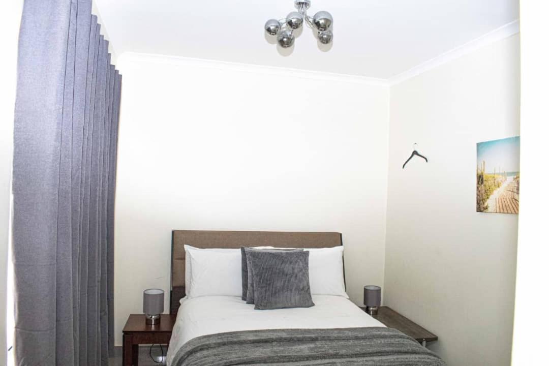 Lynm Residence Хараре Екстериор снимка