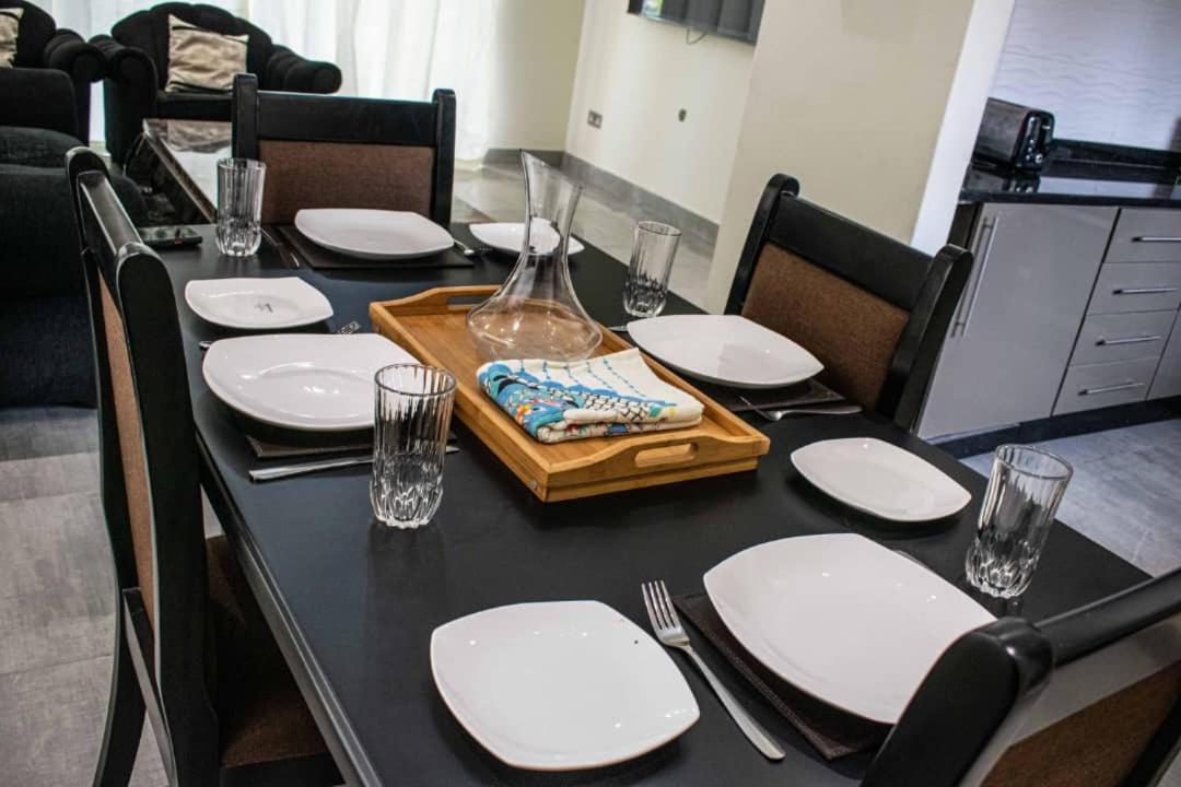 Lynm Residence Хараре Екстериор снимка