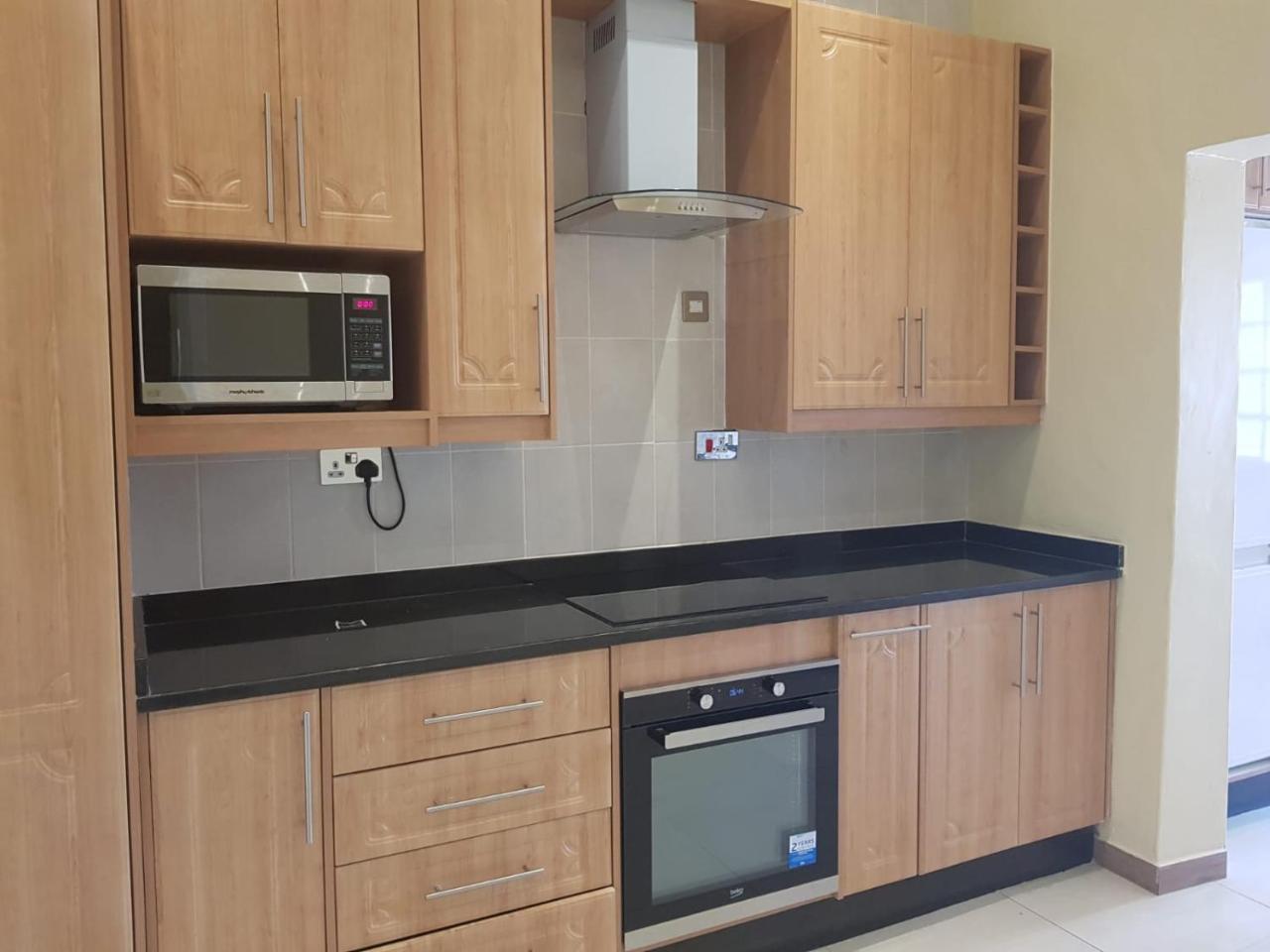 Lynm Residence Хараре Екстериор снимка