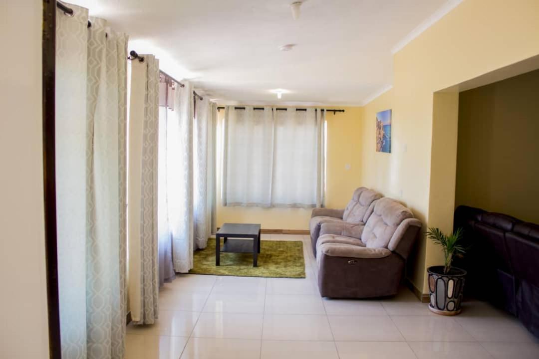 Lynm Residence Хараре Екстериор снимка