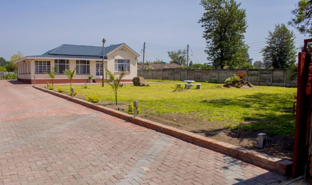 Lynm Residence Хараре Екстериор снимка